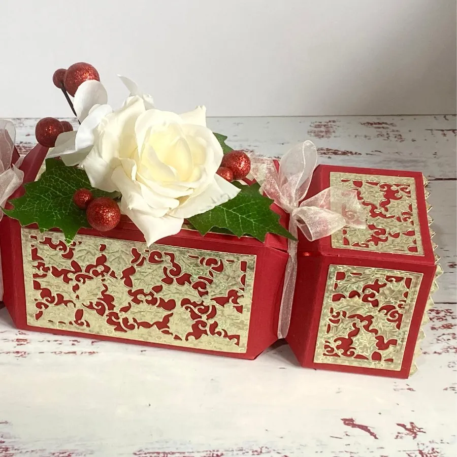 Craft Buddy "Jolly Holly" Cracker Gift Box Base Die Set