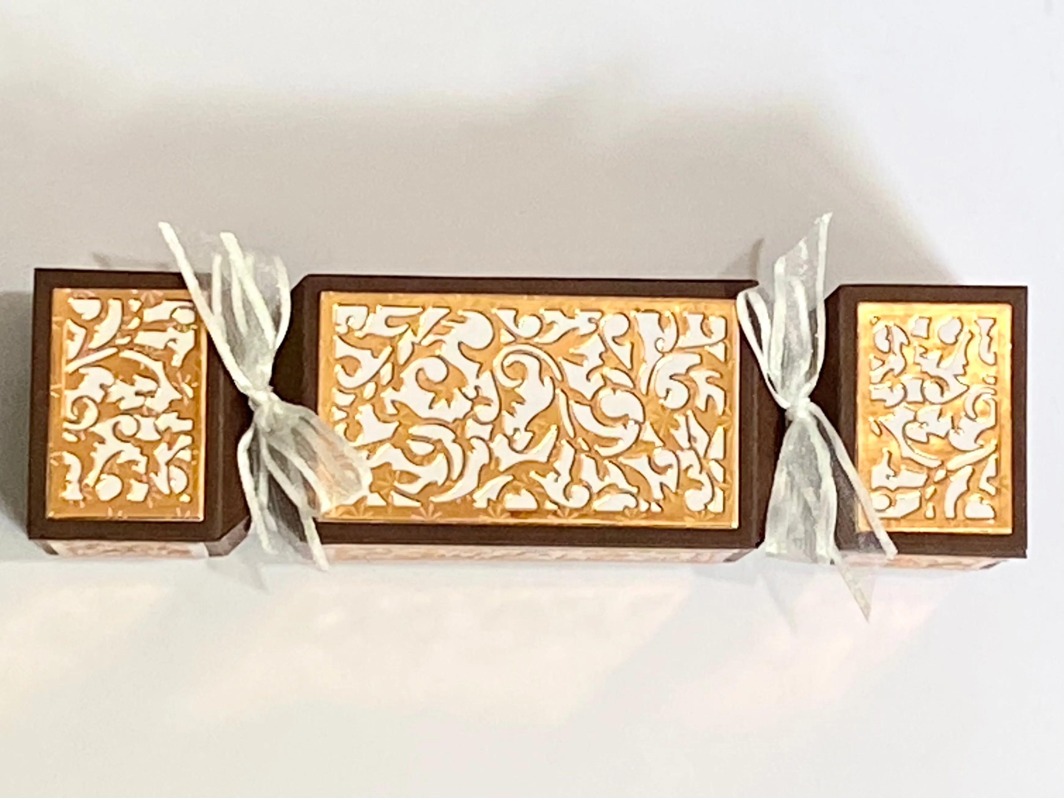 Craft Buddy "Scroll Flourish" Cracker Gift Box Panel Die Set