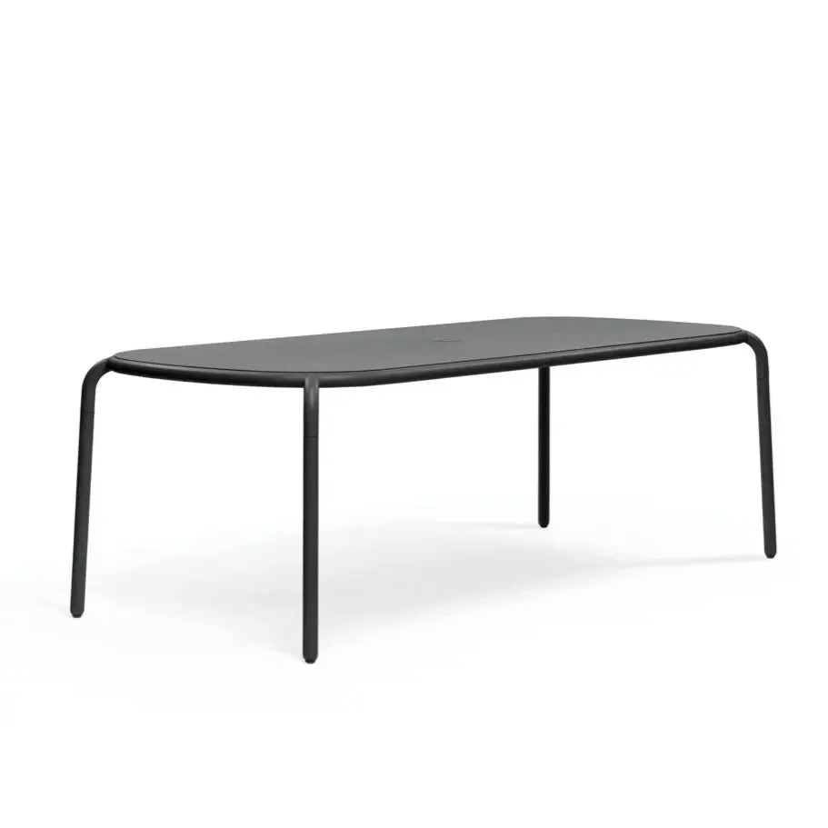 Fatboy Toni Tablo 8-Seat Dining Table