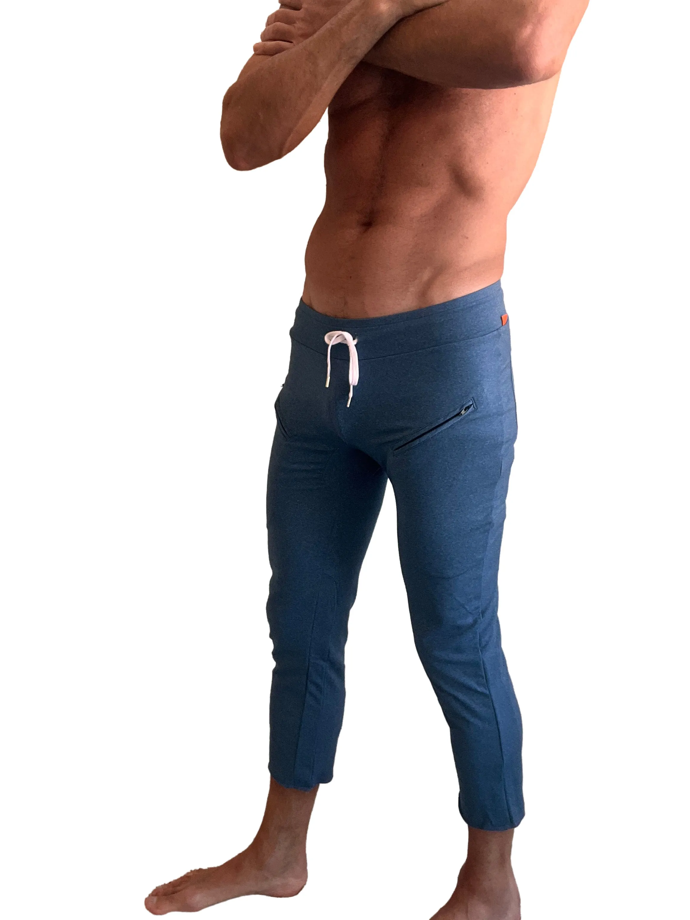 PERFORMANCE Premium Mens 4/5 Zipper Pocket Capri Yoga Pants (Coral Blue Heather)